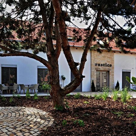 Penzion Rustico S.R.O. Bučovice Exteriör bild